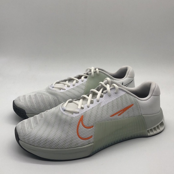 New Nike Metcon 9 Men's White Light Silver Gym Training Shoes DZ2617-101 NWOB - Picture 4 of 5